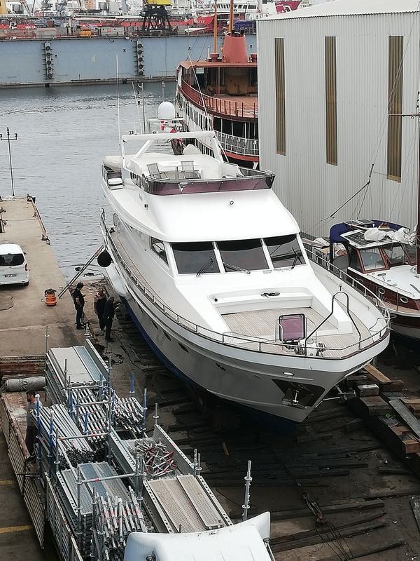 BEFORE — Saadet Sultan